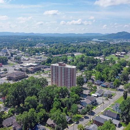 Cozy 1 Bedroom Apartment In Downtown Gadsden, Al Exterior photo
